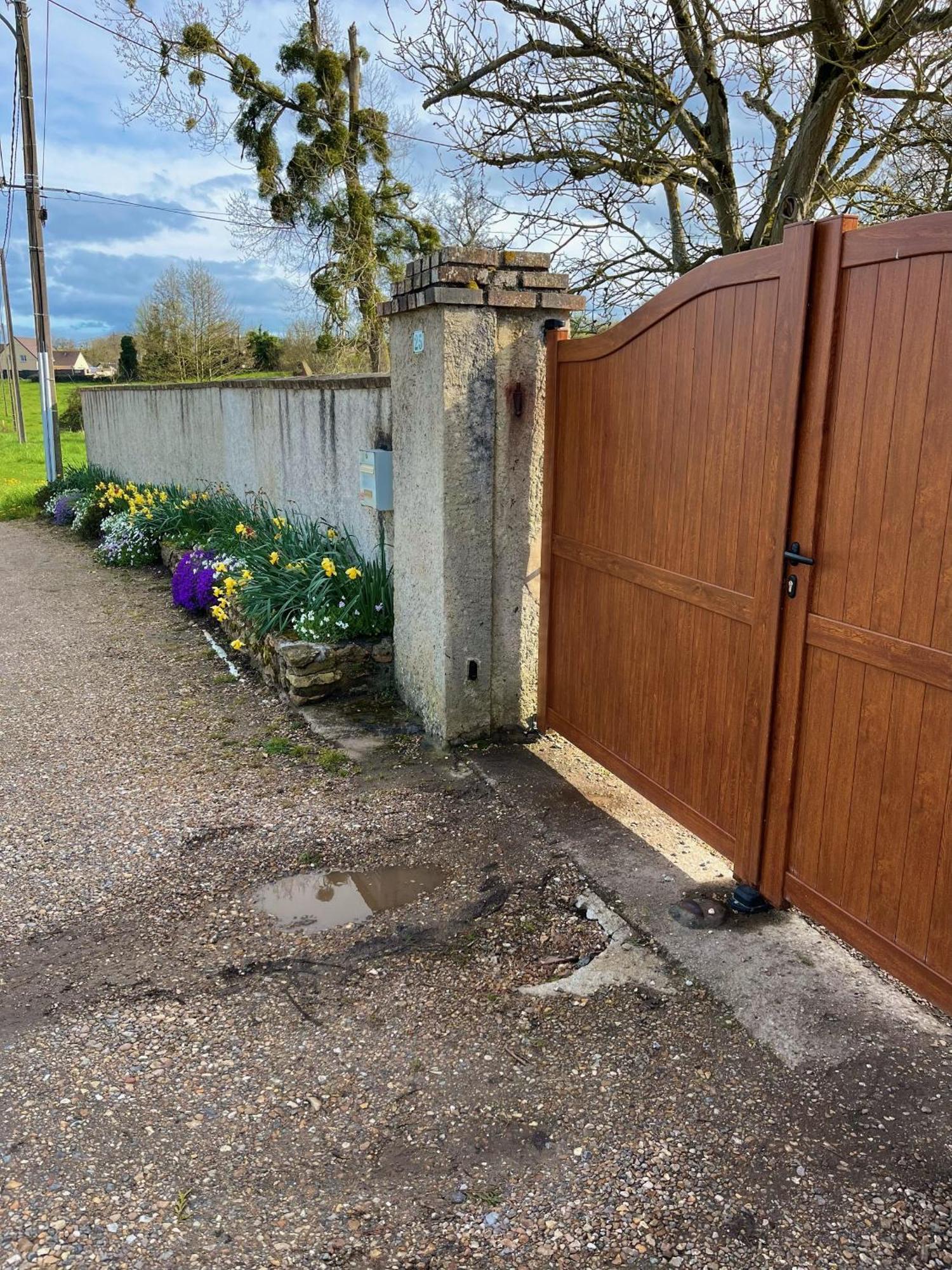 La Petite Campagne Panzió Blaru Kültér fotó
